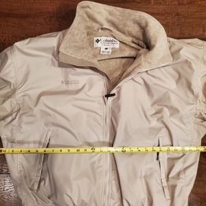 Men's never worn tan Columbia size XL jacket